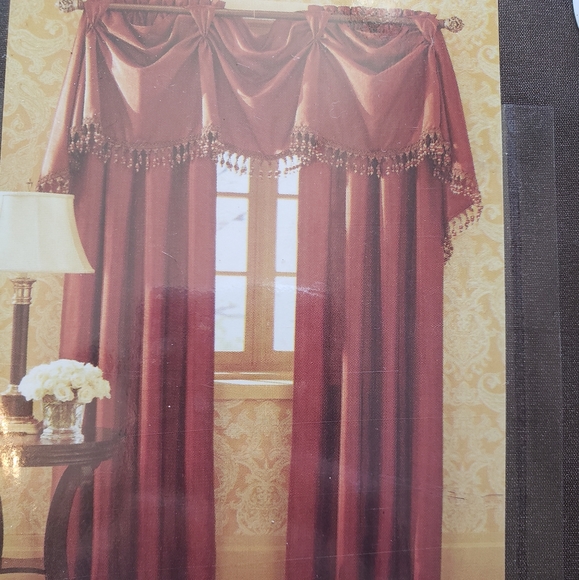 NWT Gorgeous Energy Saving Brown Curtains - Picture 1 of 7